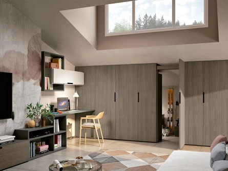 Armadio con ante battenti scalare per mansarda Composizione 16 di Ferrimobili