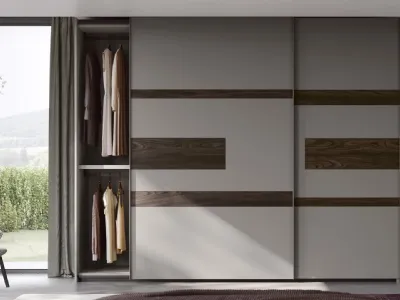 Armadio con ante scorrevoli e porta TV Emotion di Fimar