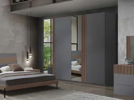Armadio Icon 2|4 IC201 in legno laccato con inserti in frassino e specchi di Imba Srl