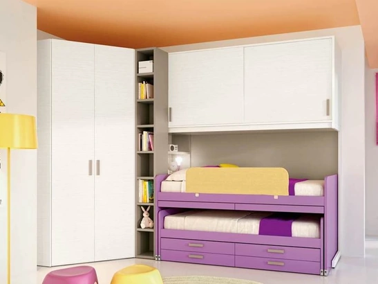 Cameretta 622 a ponte con armadio angolare e secondo letto estraibile di Ferrimobili