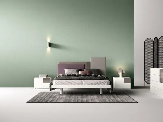 Letto matrimoniale E02 Mondrian Pad e Alfa con testiera asimmetrica rivestita in tessuto di Mercantini