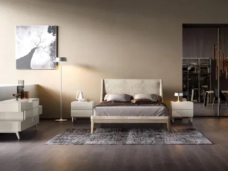 Letto in legno con testiera rivestita in tessuto M04 Venus di Mercantini