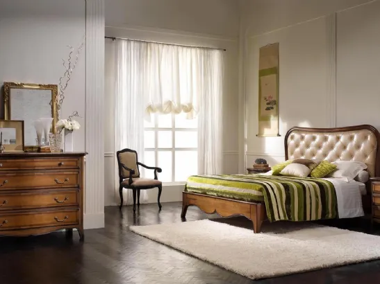 Letto in legno con testiera in pelle Night Collection 09 di Busatto
