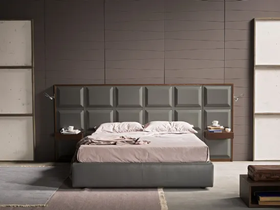 Letto in pelle con testiera tridimensionale imbottita Boiserie di Novaluna