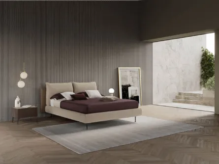 Letto con testiera in tessuto imbottito Harald di Novaluna