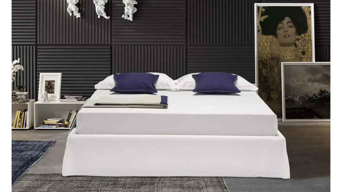 Letto matrimoniale in tessuto Sommier di Novaluna