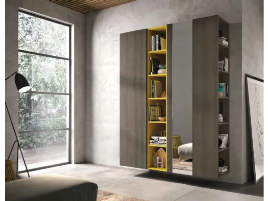 Mobile ingresso Mini 313 in rovere fumo, laccato opaco giallo e specchio di Artigianmobili