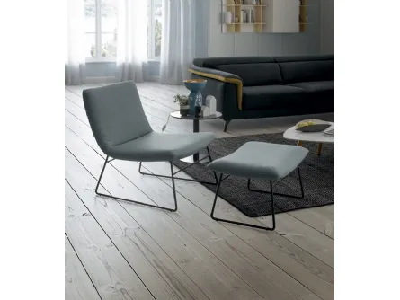 Poltrona di design in tessuto con struttura a slitta in metallo Compagnia di Febal