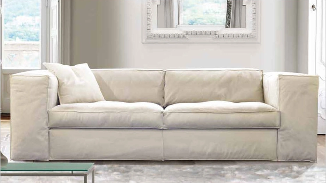 Divano imbottito Martin di TreCi Salotti