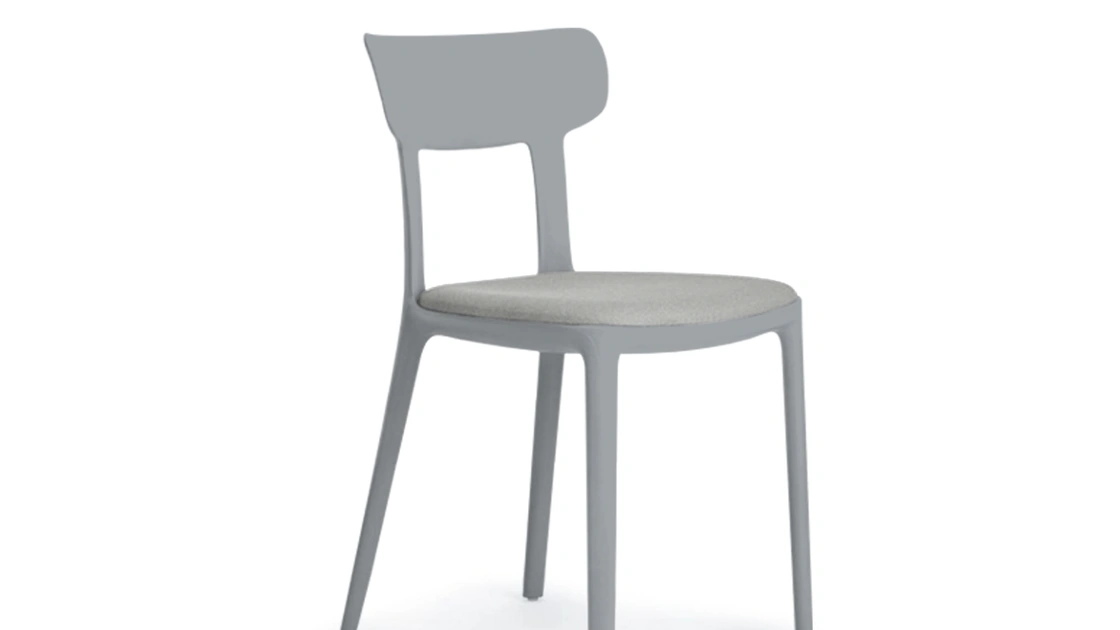 Sedia Gaia in tecnopolimero con seduta in tessuto di Alta Corte