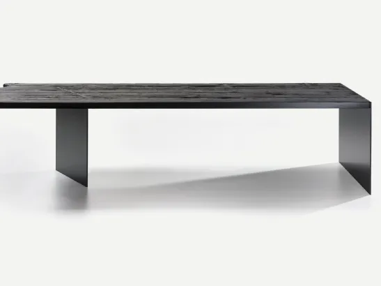 Tavolo ILL Metal in legno secolare Nero e base in metallo di Nature Design