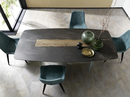 Tavolo Murano con piano in ceramica e inserto in legno di Alta Corte