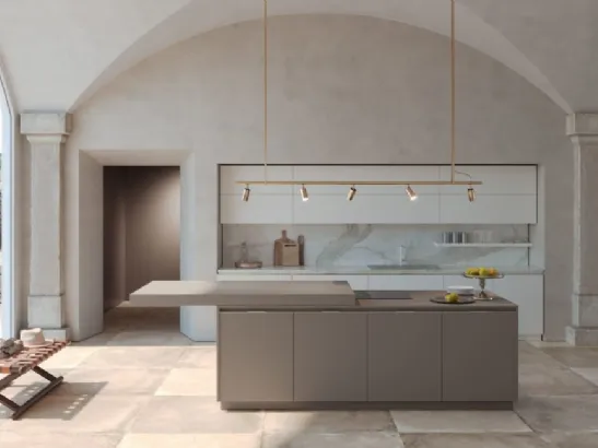 Cucina moderna con isola in laccato opaco Era 01 di Febal Casa